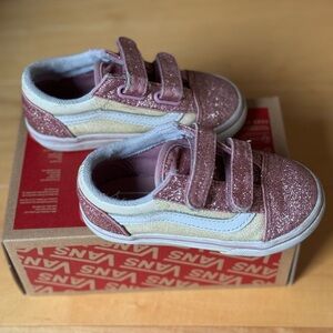 Vans old school Velcro sneaker (toddler)